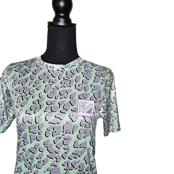 Pit Viper T Flex Tech Soft Stretch T Shirt Womens Size XS Dino Print High Low - Picture 4 of 14